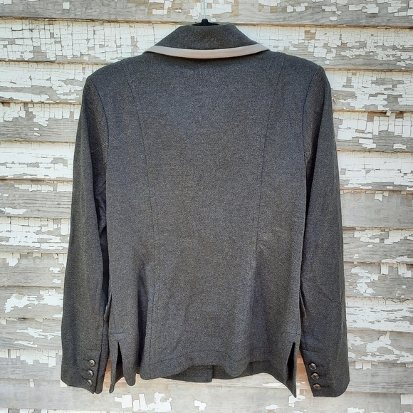 🌟 CAbi Crew Ponte Knit Gray Jacket Blazer Women’s Size Small #3030 - Picture 5 of 7